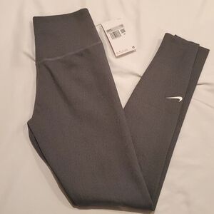Women's Nike One Therma Fit Leggings-XS